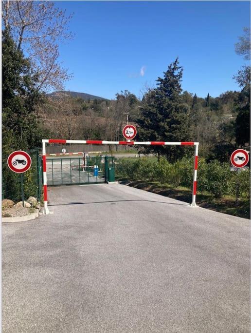 Les Restanques Bougainvillee 2051 Grimaud Zewnętrze zdjęcie